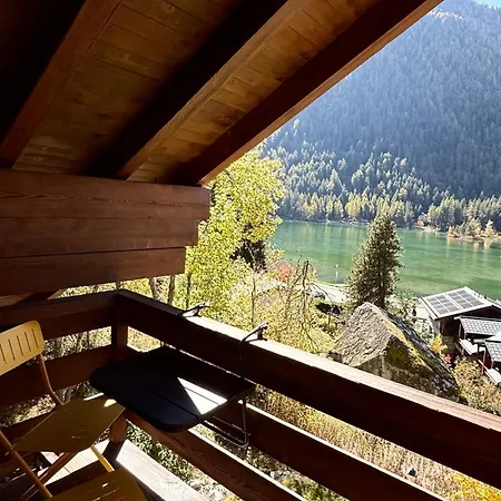 Mit Traumhafter Aussicht Auf Den